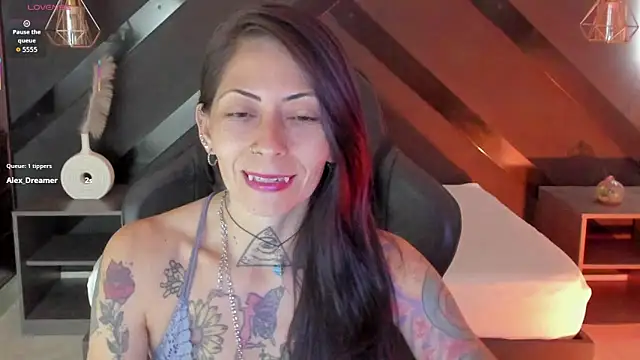 dark gotica online show from 02/02/26, 07:13