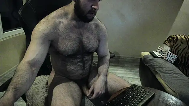 Snapshot of Hugealphabeast chatting on 02/14/25, 05:36 Hugealphabeast online show from 02/14/25, 05:36