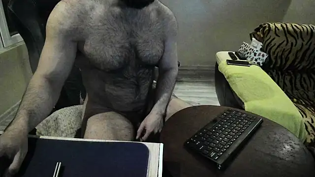 Snapshot of Hugealphabeast chatting on 03/19/25, 03:41 Hugealphabeast online show from 03/19/25, 03:41