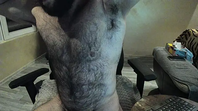 Snapshot of Hugealphabeast chatting on 12/01/24, 07:30 Hugealphabeast online show from 12/01/24, 07:30