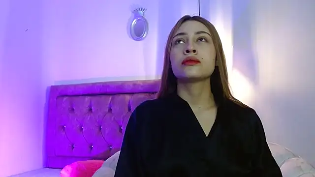 Snapshot of valentina_white1 chatting on 11/11/25, 05:41 valentina white1 online show from 11/11/25, 05:41