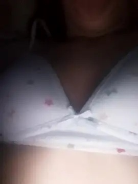 Snapshot of bruna_safadinhaa chatting on 03/20/25, 07:47 bruna safadinhaa online show from 03/20/25, 07:47