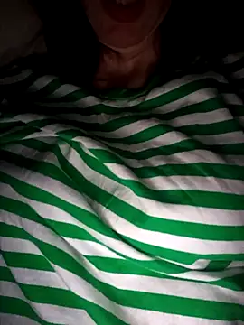 Snapshot of bruna_safadinhaa chatting on 11/11/25, 09:31 bruna safadinhaa online show from 11/11/25, 09:31