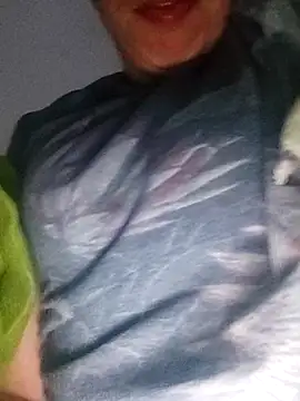 Snapshot of bruna_safadinhaa chatting on 03/22/25, 03:20 bruna safadinhaa online show from 03/22/25, 03:20