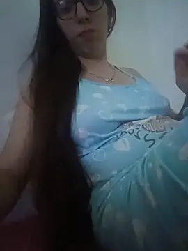 Snapshot of bruna_safadinhaa chatting on 05/31/26, 06:09 bruna safadinhaa online show from 05/31/26, 06:09