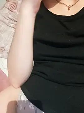 Snapshot of bruna_safadinhaa chatting on 02/25/25, 02:26 bruna safadinhaa online show from 02/25/25, 02:26