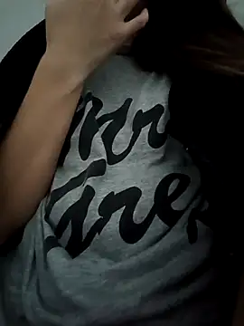 Snapshot of bruna_safadinhaa chatting on 11/03/25, 03:59 bruna safadinhaa online show from 11/03/25, 03:59