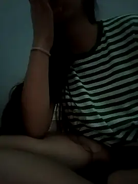 Snapshot of bruna_safadinhaa chatting on 11/14/25, 04:32 bruna safadinhaa online show from 11/14/25, 04:32