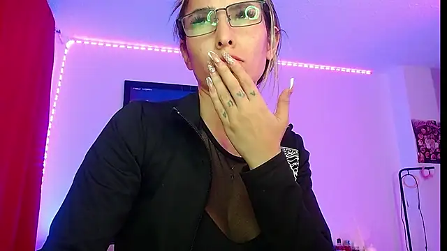 Snapshot of Niky_777 chatting on 09/13/25, 11:49 Niky 777 online show from 09/13/25, 11:49
