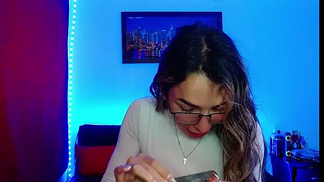 Snapshot of Niky_777 chatting on 03/21/25, 09:56 Niky 777 online show from 03/21/25, 09:56