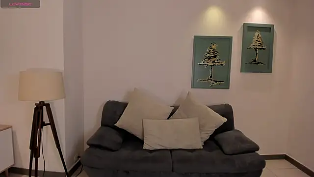 AlessiaCorleone  online show from 10/25/25, 07:25