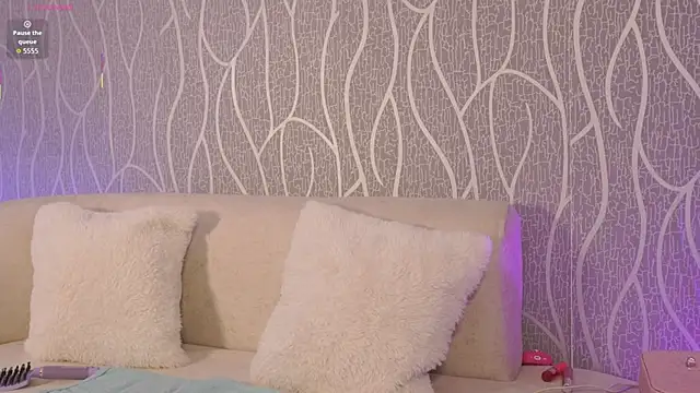 AlessiaCorleone  online show from 02/04/26, 08:48