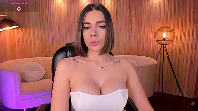 AmyWalker  online show from 02/28/25, 10:30