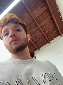 Juan Castano online show from 10/17/25, 10:33