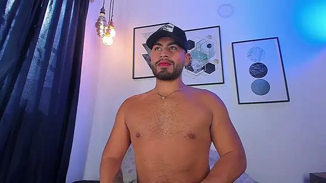 Juan Castano online show from 02/03/25, 01:51