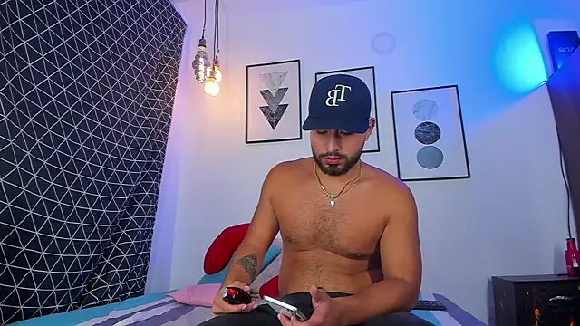 Juan Castano online show from 03/09/25, 11:14