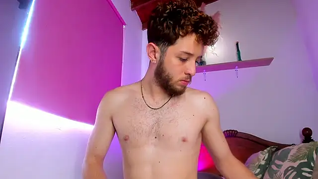 Juan Castano online show from 11/08/25, 06:33