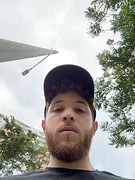 Juan Castano online show from 11/21/25, 05:34