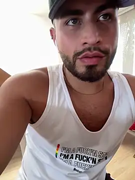 Juan Castano online show from 01/28/25, 07:21