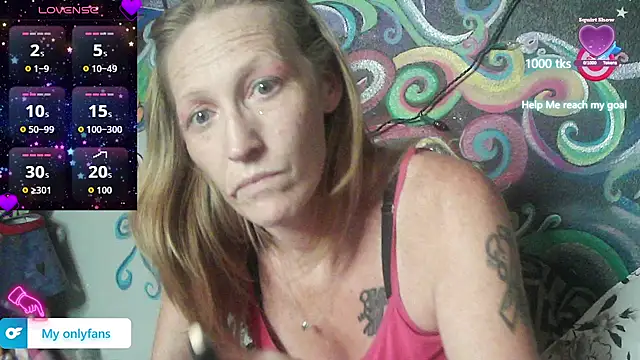 4EyedSluttyGinger online show from 10/13/25, 09:27