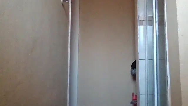 ShooingBunch online show from 11/06/25, 07:23