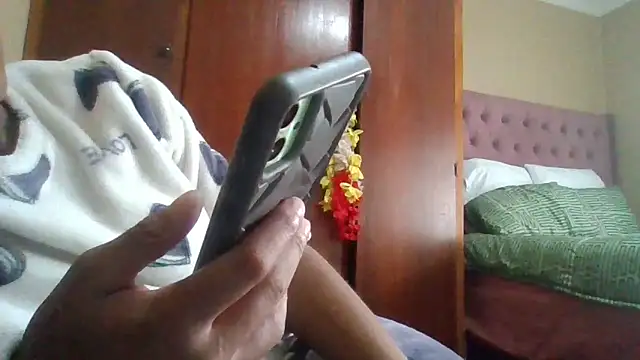 ShooingBunch online show from 11/09/25, 09:35