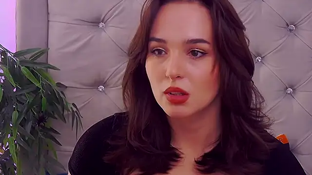 MeIisaLove online show from 10/26/25, 02:06