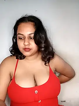 bumblebeegirl online show from 01/06/25, 12:16