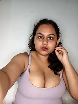 bumblebeegirl online show from 02/23/25, 06:12