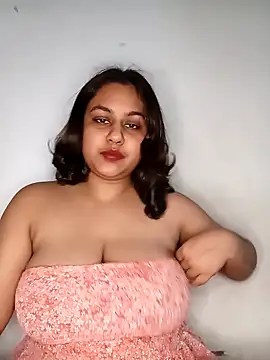 bumblebeegirl online show from 02/07/25, 08:42