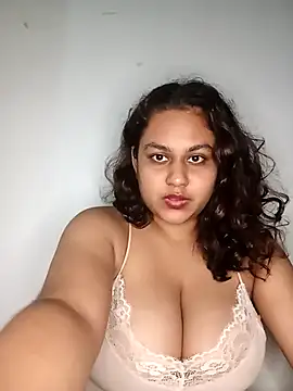 bumblebeegirl online show from 03/16/25, 06:44