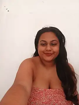 Snapshot of bumblebeegirl chatting on 07/19/26, 08:45 bumblebeegirl online show from 07/19/26, 08:45