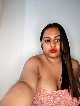 Snapshot of bumblebeegirl chatting on 01/18/26, 10:24 bumblebeegirl online show from 01/18/26, 10:24