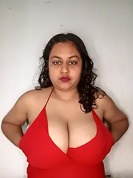 bumblebeegirl online show from 03/01/25, 11:28