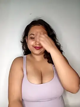 bumblebeegirl online show from 02/23/25, 02:57