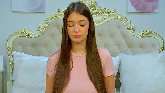 ViolettaCosmo online show from 12/01/25, 06:47