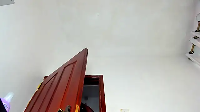 Z-O-E-Y online show from 03/30/26, 10:17