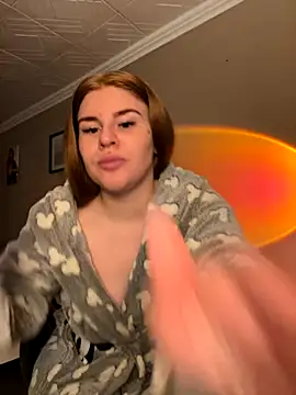 Snapshot of alexababy chatting on 11/25/25, 10:48 alexababy online show from 11/25/25, 10:48