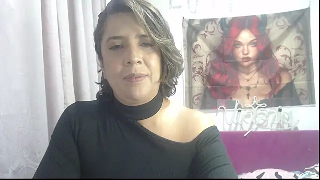 Victoria meester online show from 11/29/25, 02:28