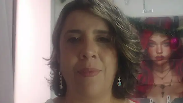 Victoria meester online show from 12/15/25, 07:31