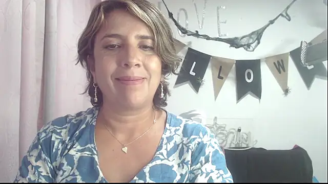 Victoria meester online show from 10/07/25, 09:05