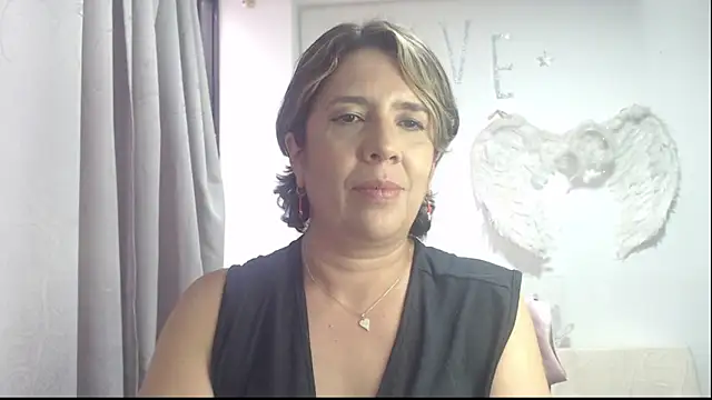 Victoria meester online show from 09/22/25, 08:15