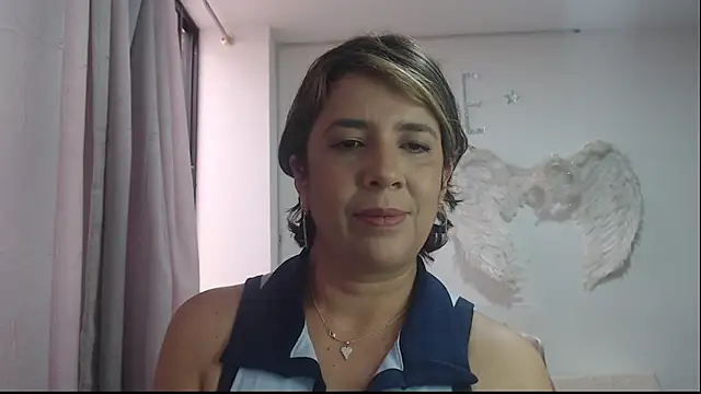 Victoria meester online show from 09/25/25, 02:56