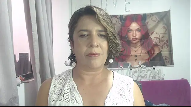 Victoria meester online show from 11/30/25, 09:48