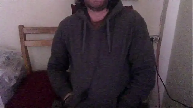 Snapshot of Davidhv2022 chatting on 12/09/24, 04:05 Davidhv2022 online show from 12/09/24, 04:05