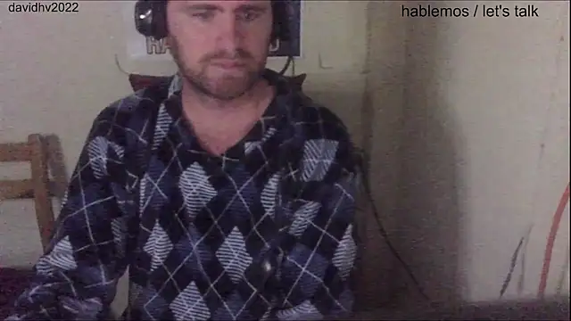 Davidhv2022 online show from 11/10/25, 02:05