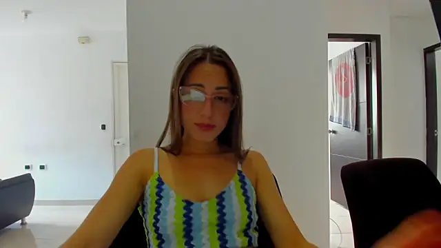 Snapshot of squirttati33 chatting on 03/11/25, 03:23 squirttati33 online show from 03/11/25, 03:23