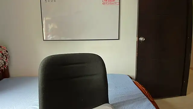 squirttati33 online show from 06/04/26, 05:06
