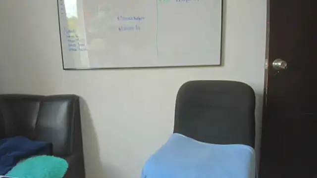 squirttati33 online show from 11/04/25, 04:00