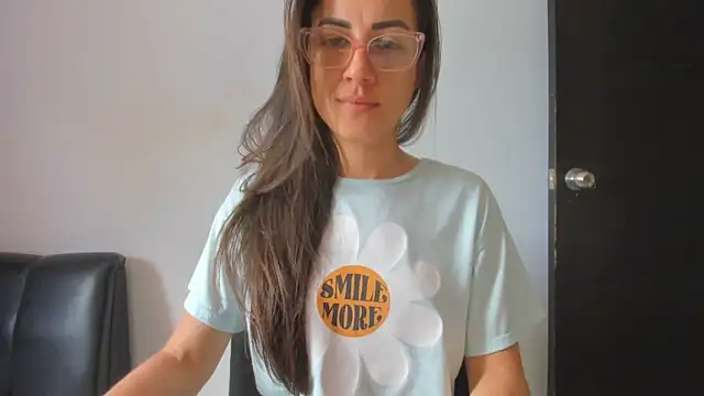 Snapshot of squirttati33 chatting on 09/10/25, 04:50 squirttati33 online show from 09/10/25, 04:50